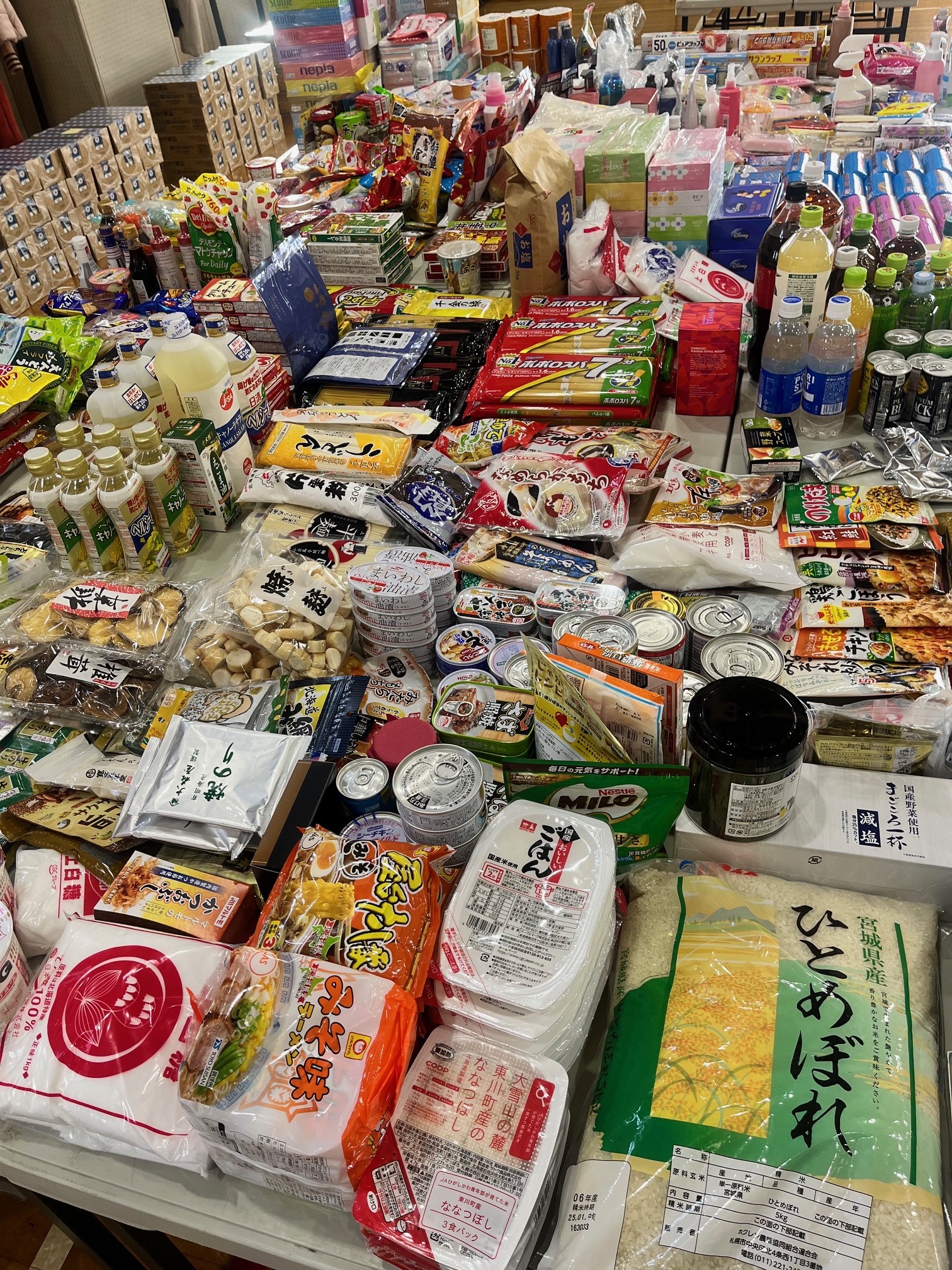 十勝振興局との共同フードドライブも開催しています。